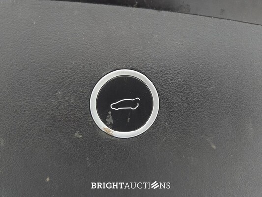 Tesla Model X 418pk 2018 (Origineel-NL), ST-448-X