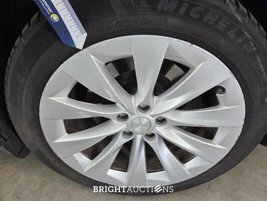 Tesla Model X 418pk 2018 (Origineel-NL), ST-448-X