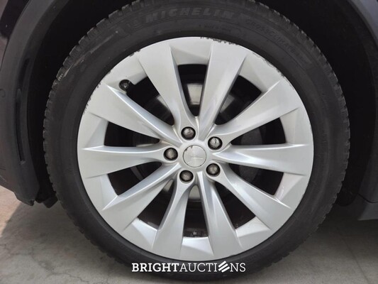 Tesla Model X 418pk 2018 (Origineel-NL), ST-448-X