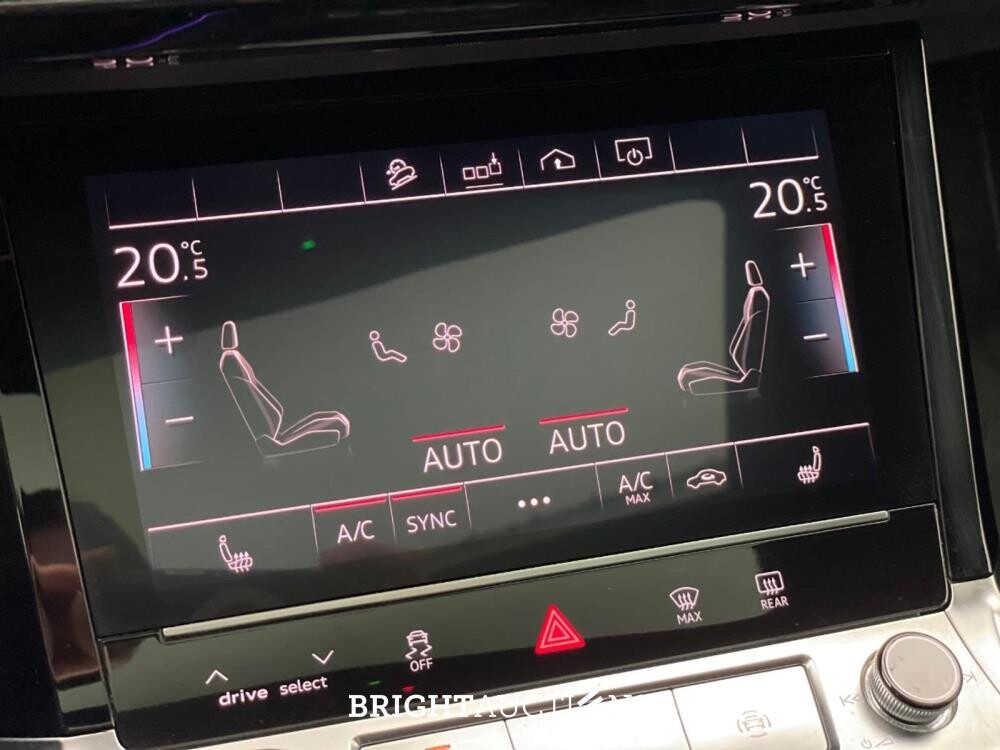 Audi e-tron 55 advanced Quattro 95 kWh 408pk 2019 (Origineel-NL), ZG-973-H