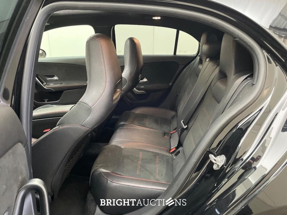 Mercedes-Benz A 180 Business Solution AMG Night Upgrade 136pk 2019 (Origineel-NL) A-klasse, ZN-716-K