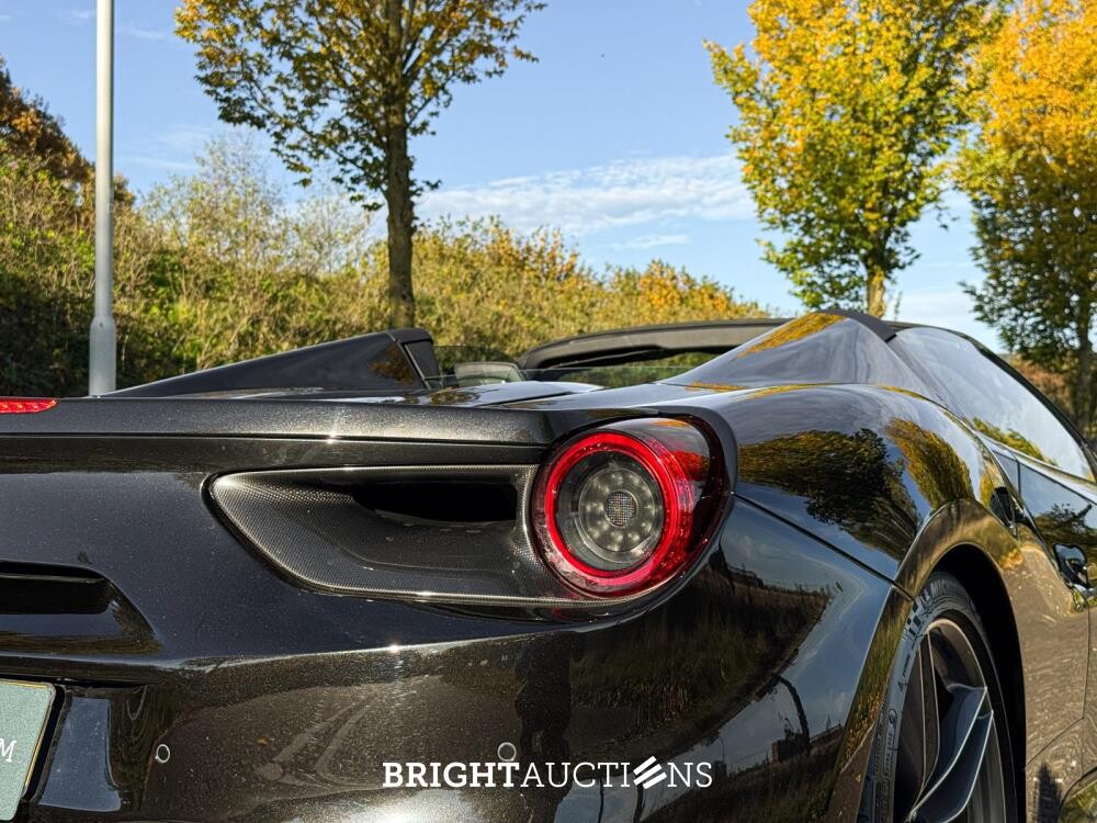 Ferrari 488 Spider HELE 3.9 V8 -Full Carbon- 670pk 2018, GFG-98-P

