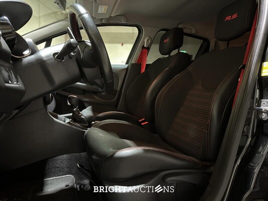 Renault Clio 1.6 R.S. Trophy 220pk 2015, K-787-PD