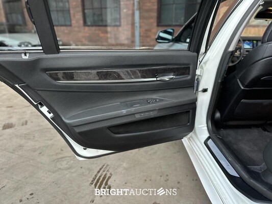 BMW ActiveHybrid7 F04 7-serie 4.4 V8 465pk 2011 -Youngtimer- 82.000km