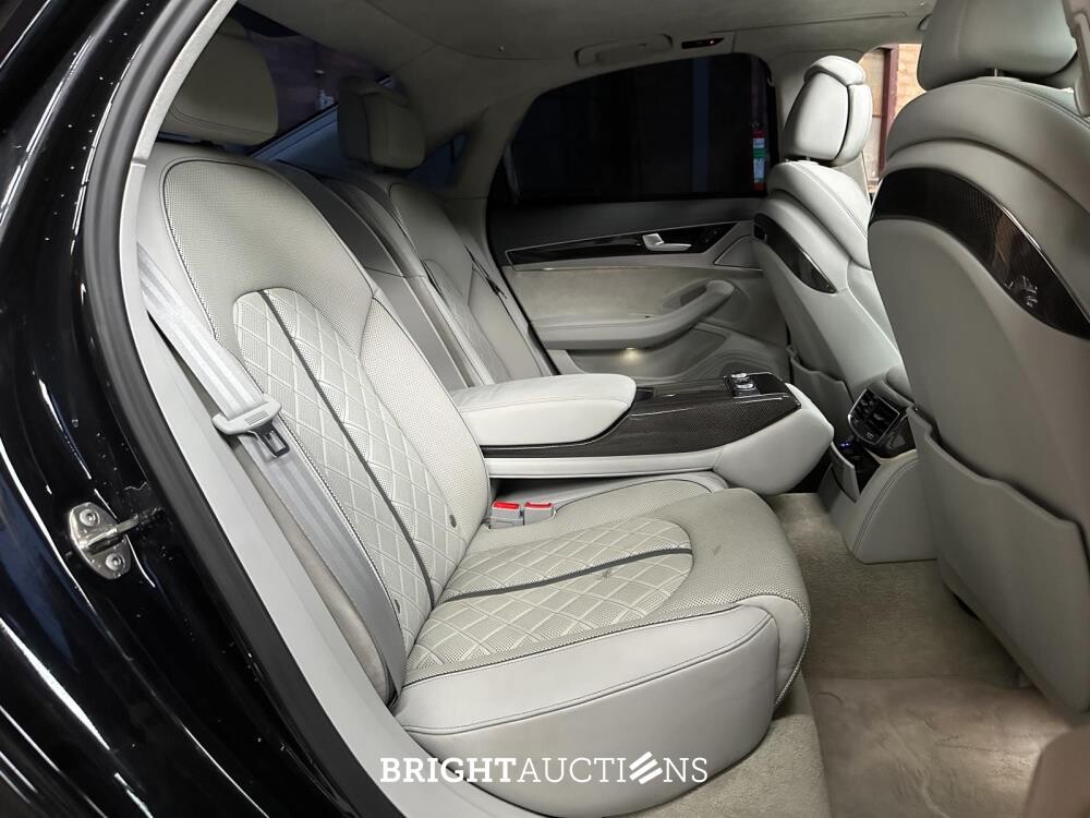 Audi S8 Sedan 4.0 TFSI V8 Quattro Biturbo 520pk 2014 - 52.000 km