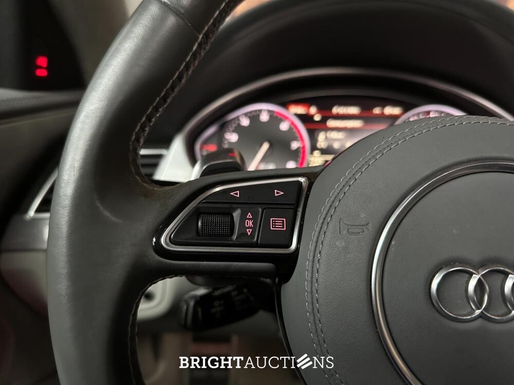 Audi S8 Sedan 4.0 TFSI V8 Quattro Biturbo 520pk 2014 - 52.000 km