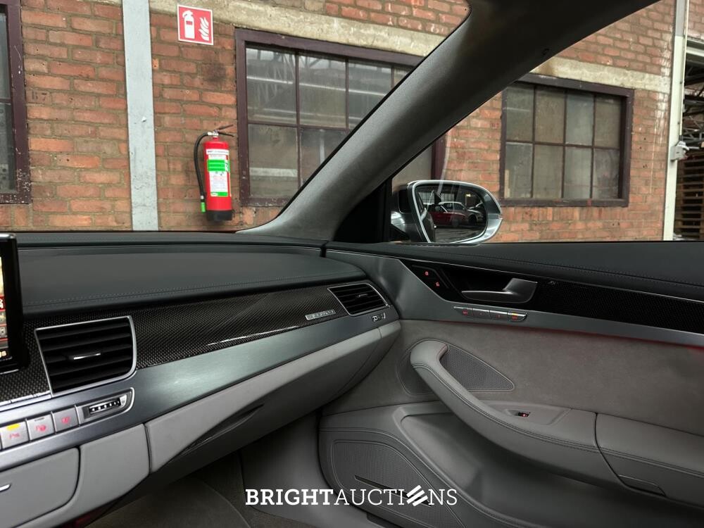 Audi S8 Sedan 4.0 TFSI V8 Quattro Biturbo 520pk 2014 - 52.000 km