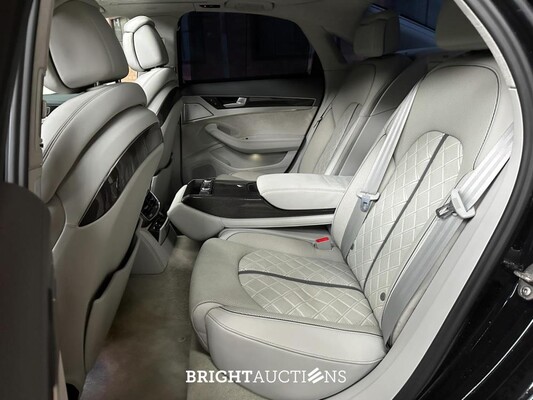 Audi S8 Sedan 4.0 TFSI V8 Quattro Biturbo 520pk 2014 - 52.000 km
