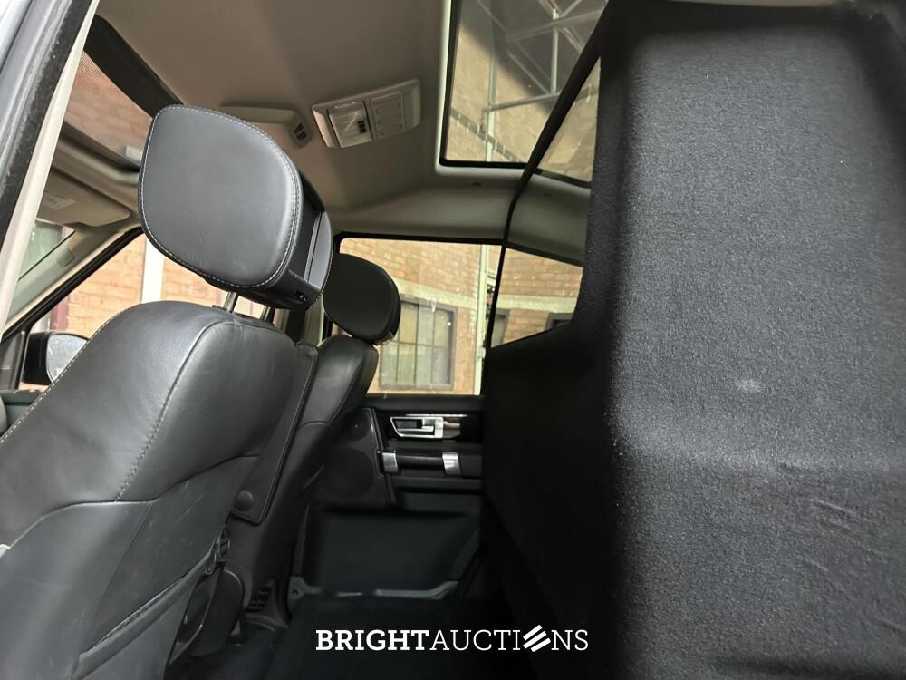 Land Rover Discovery 4 3.0 SDV6 SE HSE 256pk 2015, VNJ-87-T