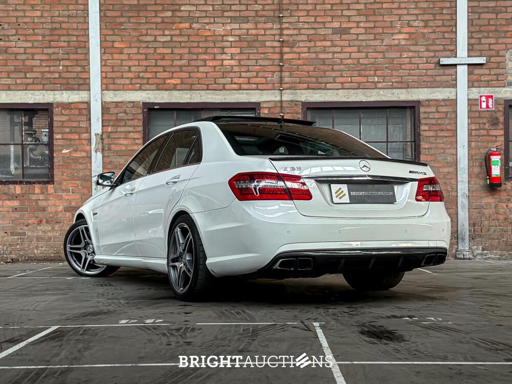 Mercedes-Benz E63 AMG 6.2 V8 -CARBON- 525pk 2010 (Origineel-NL) E-Klasse, 47-LKB-6