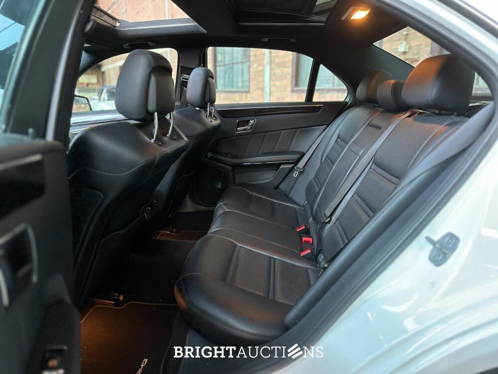 Mercedes-Benz E63 AMG 6.2 V8 -CARBON- 525pk 2010 (Origineel-NL) E-Klasse, 47-LKB-6