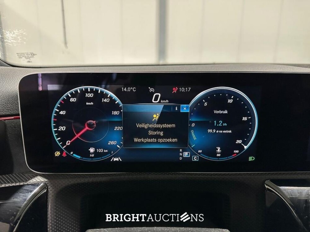 Mercedes-Benz A200 Business Solution AMG 163pk 2019 (Origineel-NL) A-Klasse, XH-436-L