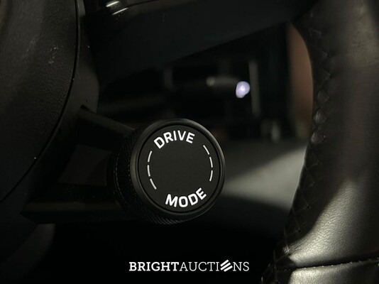 Porsche Taycan Performance Plus 93 kWh 381pk 2023, S-120-GD