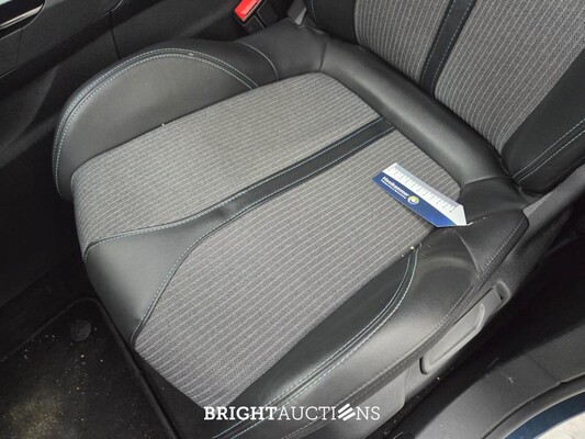 Peugeot 5008 Blue Lease Allure 1.2 PureTech 131pk 2021 (Origineel-NL), L-352-XL