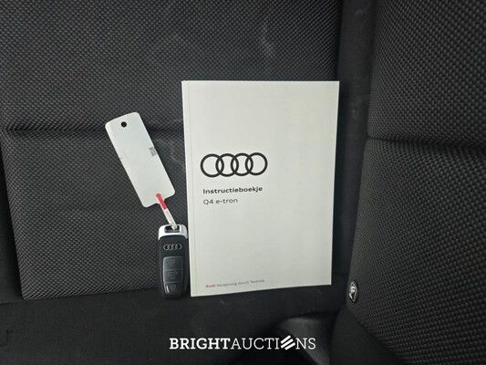 Audi Q4 e-tron 35 Edition 55 kWh 170pk 2022 (Origineel-NL), R-847-TD