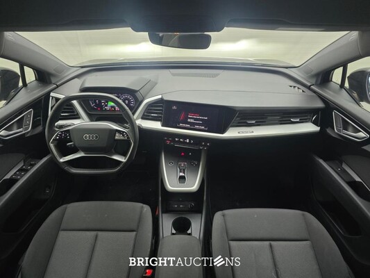 Audi Q4 e-tron 35 Edition 55 kWh 170pk 2022 (Origineel-NL), R-847-TD