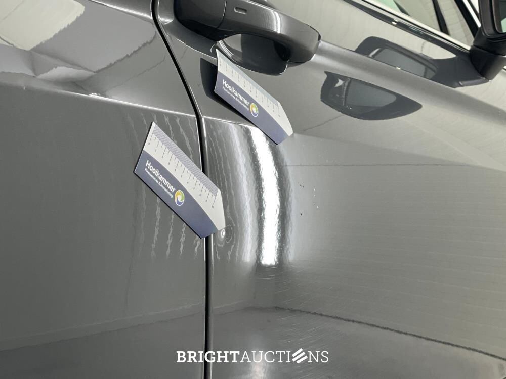 Volkswagen Tiguan eHybrid R-Line Business 1.4 TSI 265pk 2022 (Origineel-NL), P-225-HR