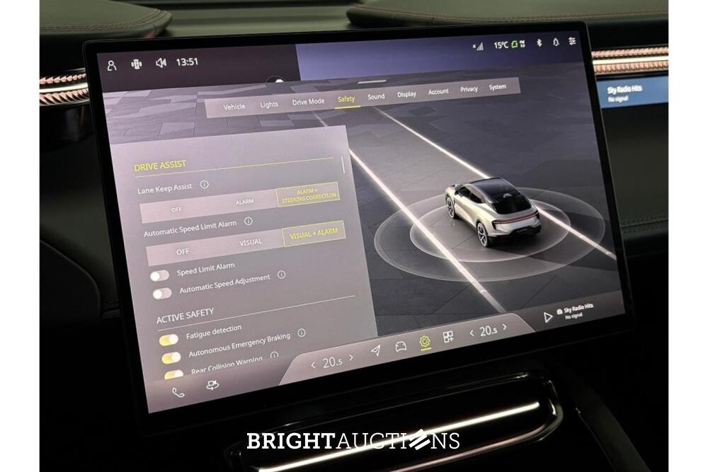 Lotus Eletre EDS 450 4WD 112 kWh 612hp 2023 (Original-NL), X-319-JJ