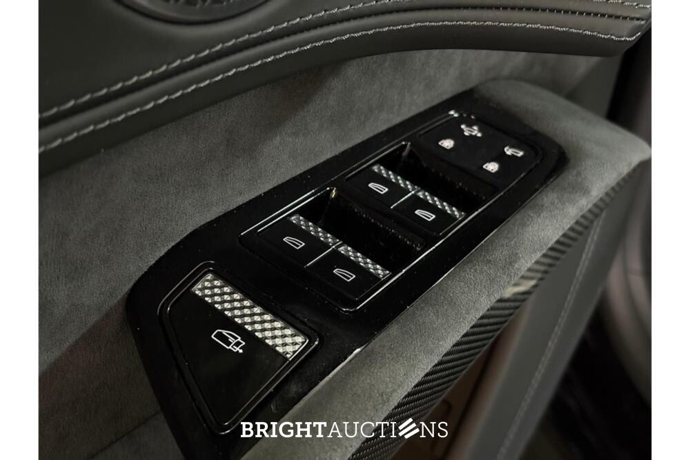 Lotus Eletre EDS 450 4WD 112 kWh 612pk 2023 (Origineel-NL), X-319-JJ