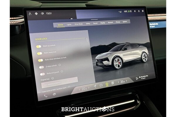 Lotus Eletre EDS 450 4WD 112 kWh 612hp 2023 (Original-NL), X-319-JJ