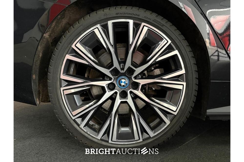 BMW i4 eDrive40 High Executive 84 kWh 340pk 2022 (Origineel-NL), P-888-HD