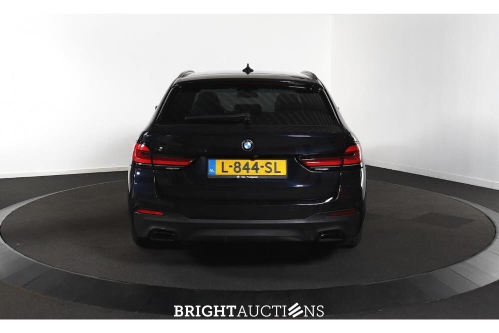 BMW 530e Business Edition Plus M-Sport 292pk 2021 (Origineel-NL) 5-Serie , L-844-SL