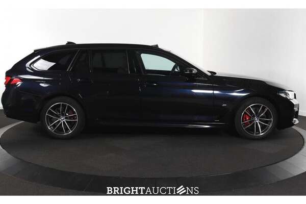 BMW 530e Business Edition Plus M-Sport 292pk 2021 (Origineel-NL) 5-Serie , L-844-SL