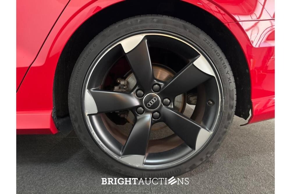 Audi A3 Limousine 35 CoD Advance Sport TFSI 150pk 2019 (Origineel-NL), ZL-485-D