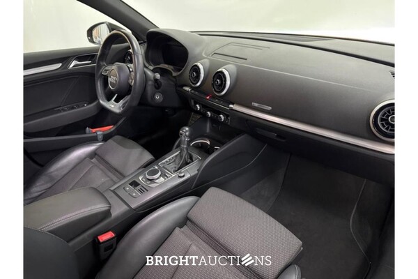 Audi A3 Limousine 35 CoD Advance Sport TFSI 150pk 2019 (Origineel-NL), ZL-485-D