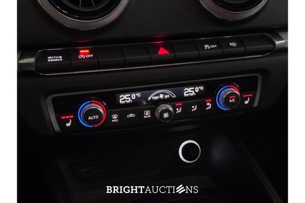 Audi A3 Limousine 35 CoD Advance Sport TFSI 150pk 2019 (Origineel-NL), ZL-485-D