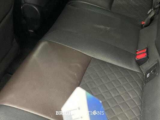 Toyota C-HR Hybrid Executive 1.8 170pk 2017, P-886-JB