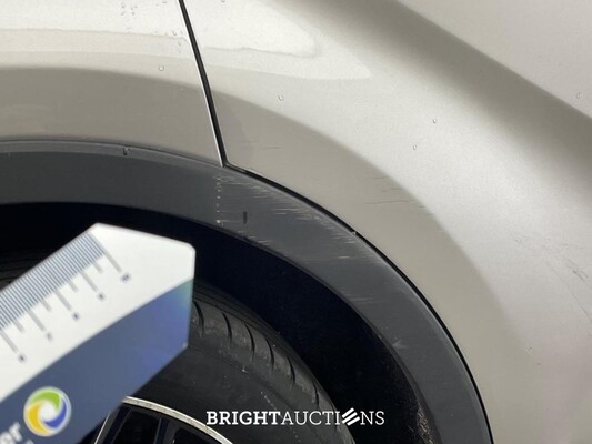 Toyota C-HR Hybrid Executive 1.8 170pk 2017, P-886-JB