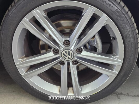 Volkswagen Golf Highline Business R 1.5 TSI 150pk 2018, X-726-KS