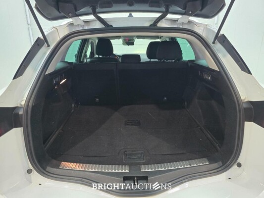 Renault Mégane Estate TCe GT-Line 1.3 140pk 2019, K-962-BH