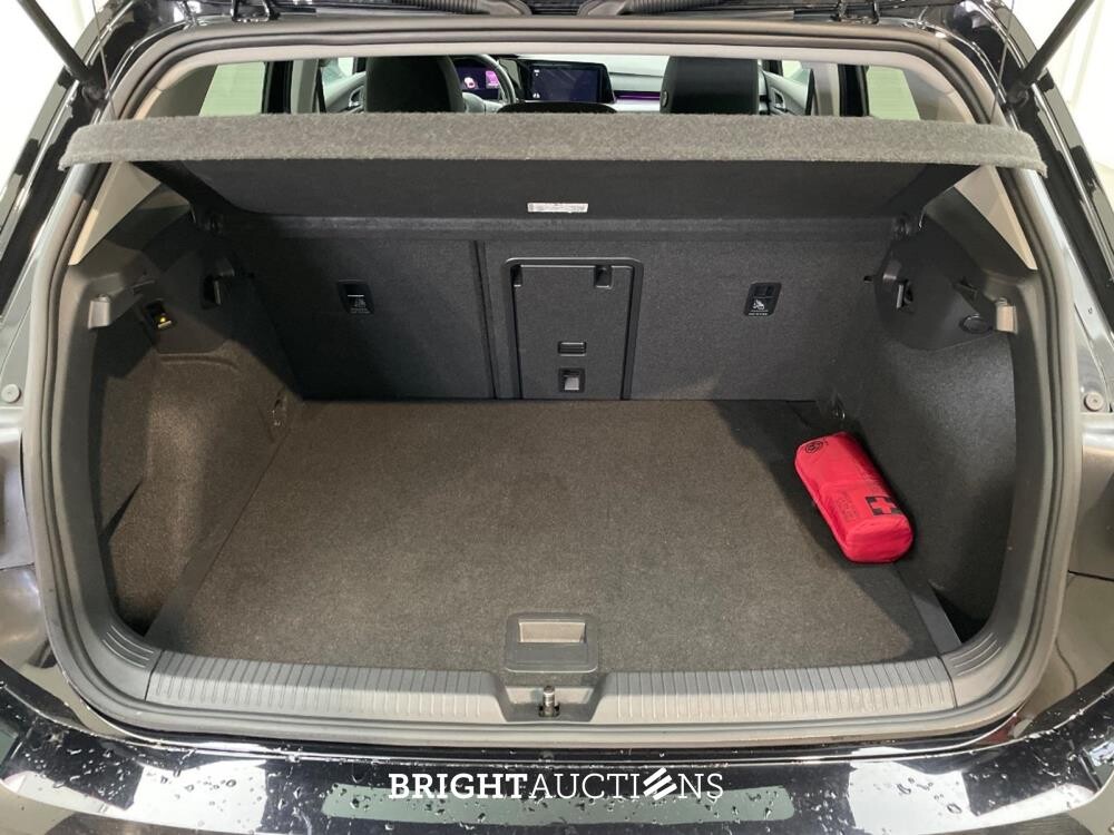 Volkswagen Golf eTSI Style 1.5 150pk 2020, X-368-TL