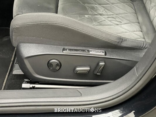 Volkswagen Golf eTSI Style 1.5 150pk 2020, X-368-TL