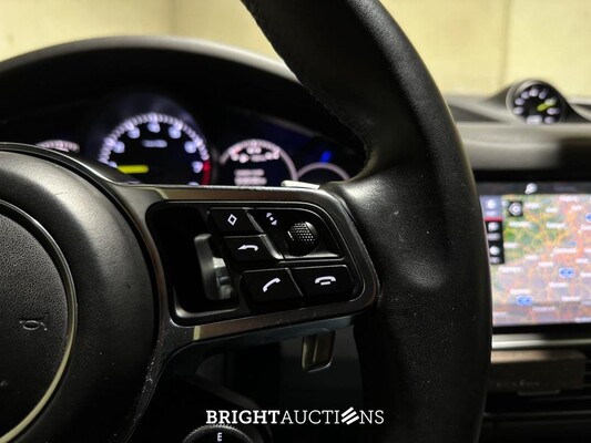 Porsche Cayenne Coupé 3.0 V6 E-Hybrid 462pk 2019 (Origineel-NL), G-145-HL