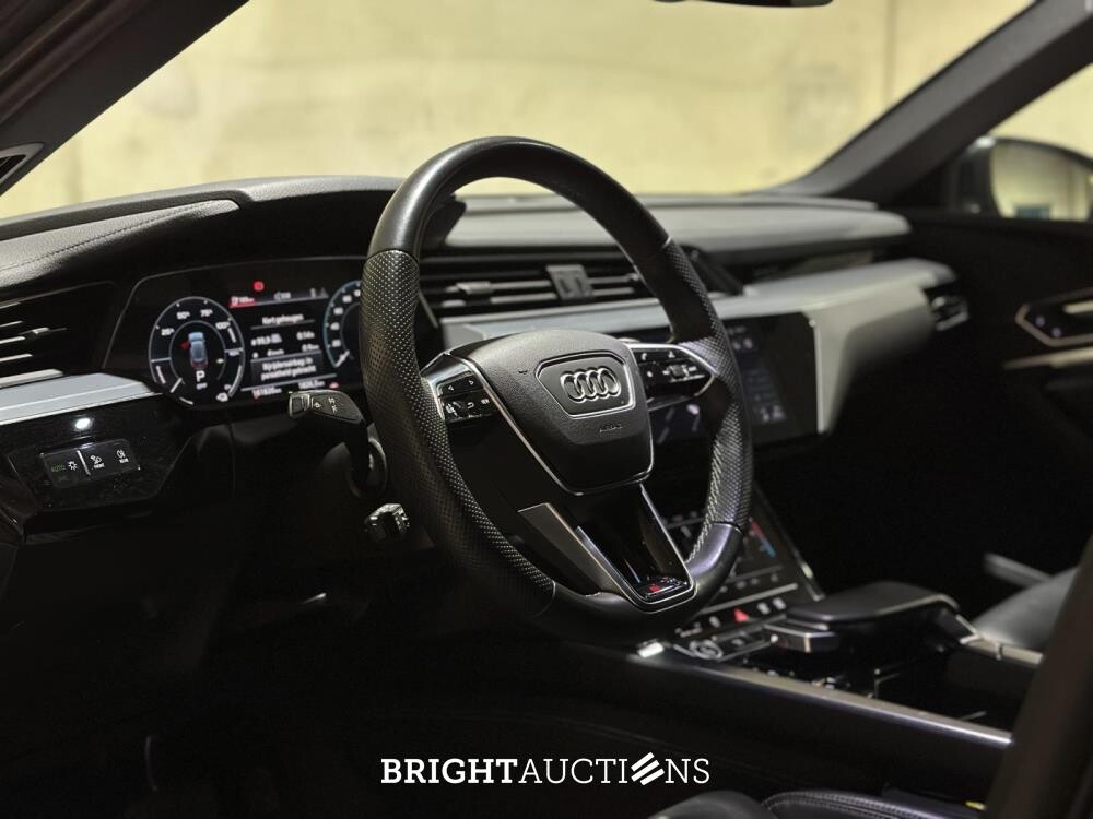 Audi e-tron 55 Quattro S Edition 95 kWh 408pk 2022 (Origineel-NL+1e eigenaar), R-708-BR