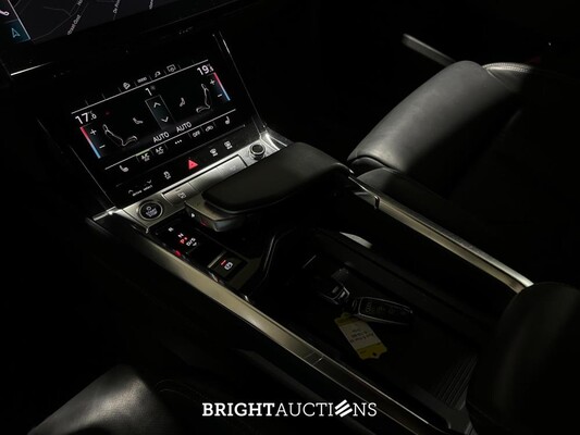 Audi e-tron 55 Quattro S Edition 95 kWh 408pk 2022 (Origineel-NL+1e eigenaar), R-708-BR