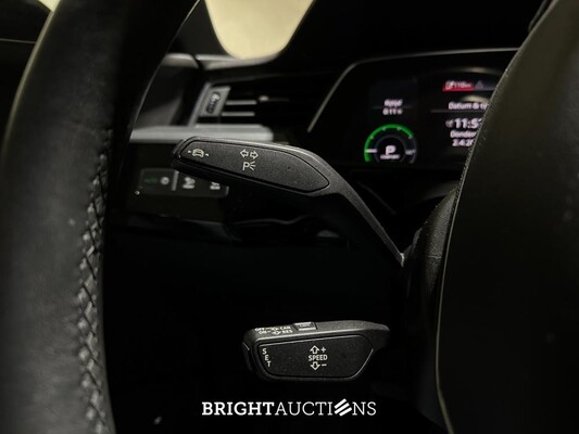 Audi e-tron Sportback 55 quattro Business edition 95 kWh 408pk 2020 (Origineel-NL+1e eigenaar), K-601-GZ