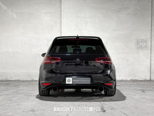 Volkswagen Golf GTI Performance (VII / MK7 / Golf 7) 396pk 2014