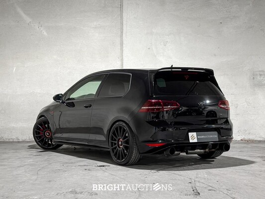 Volkswagen Golf GTI Performance (VII / MK7 / Golf 7) 396pk 2014