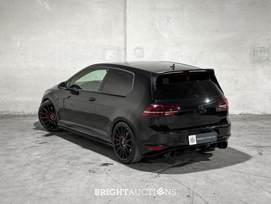 Volkswagen Golf GTI Performance (VII / MK7 / Golf 7) 396pk 2014