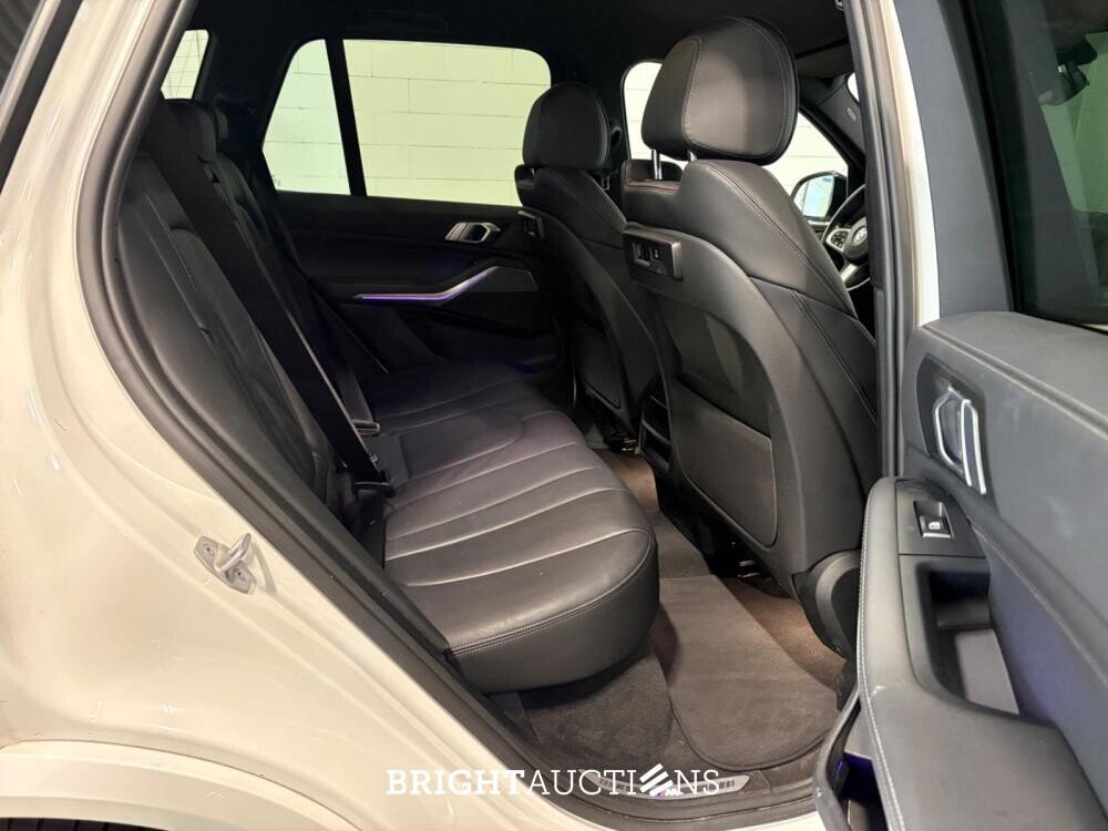 BMW X5 xDrive45e High Executive 398pk 2022, P-818-NB