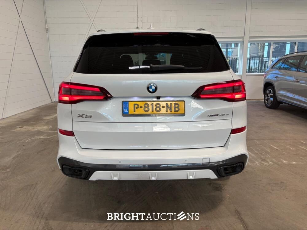 BMW X5 xDrive45e High Executive 398pk 2022, P-818-NB