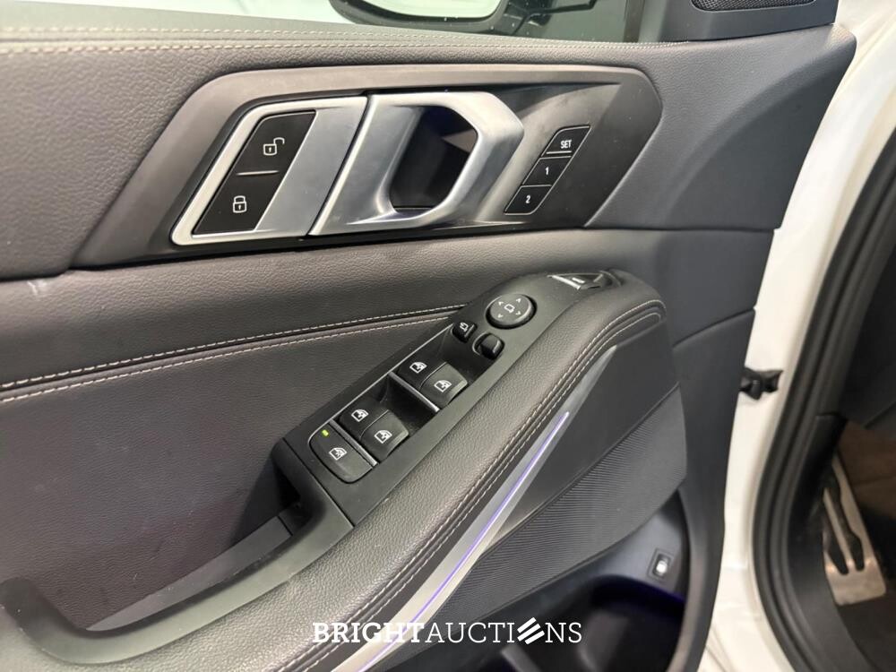 BMW X5 xDrive45e High Executive 398pk 2022, P-818-NB