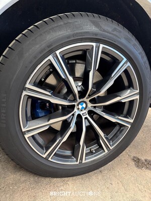BMW X5 xDrive45e High Executive 398pk 2022, P-818-NB
