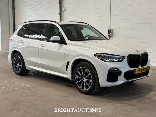 BMW X5 xDrive45e High Executive 398pk 2022, P-818-NB
