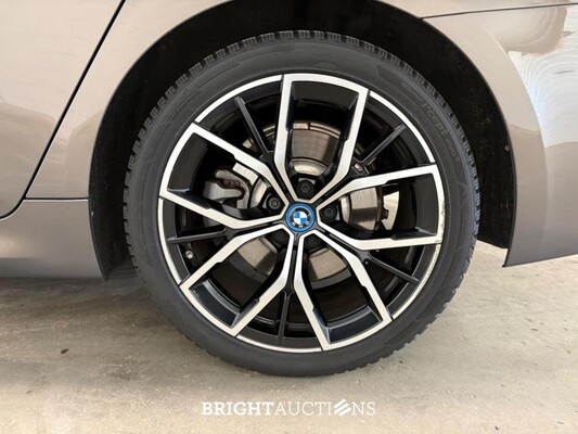 BMW 530e Business Edition Plus 292pk 2022 (Origineel-NL) 5-Serie, P-196-KV