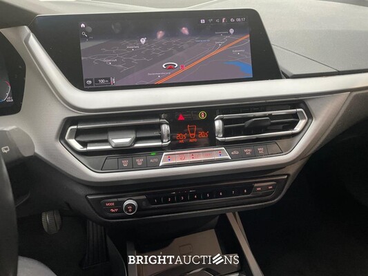 BMW 1-series Executive Edition 140hp 2020 (Original-NL), J-119-GJ